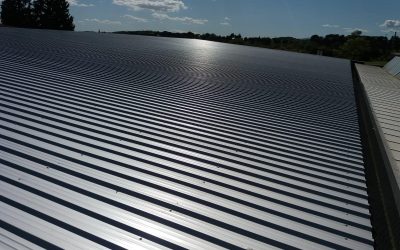 Aislamiento térmico y ahorro energético: el beneficio clave de los paneles sándwich